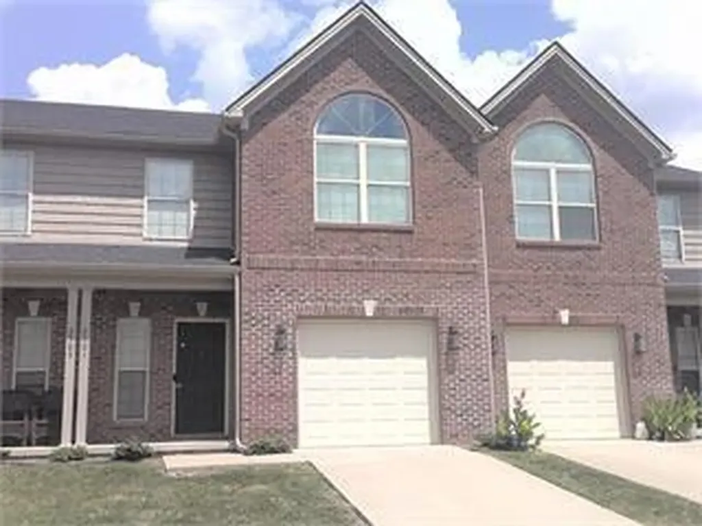 2503 Kittens Joy Circle Lexington KY 40511