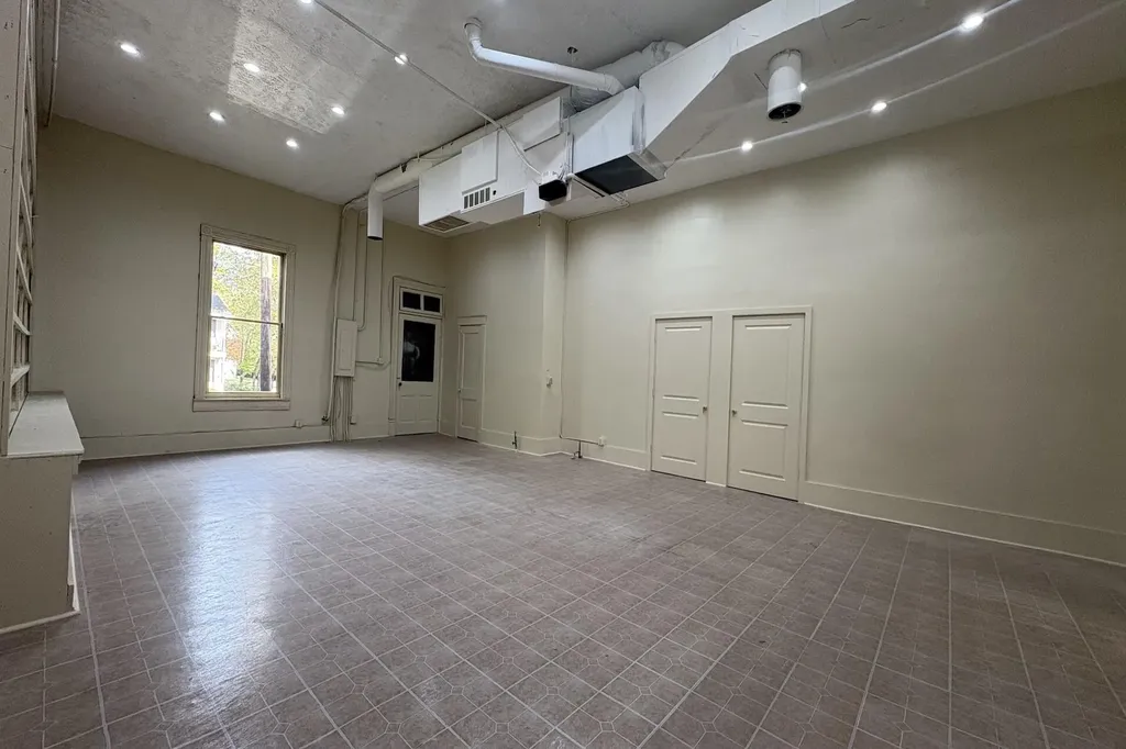 313 E Main Street Wilmore KY 40390