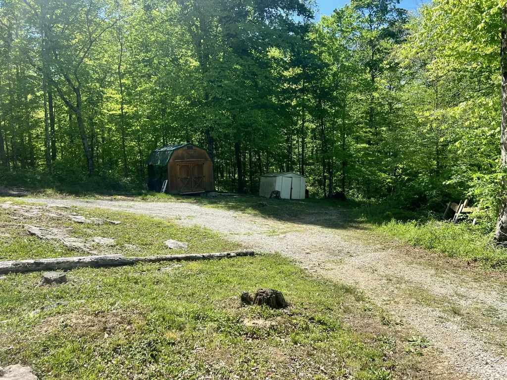 217 Ralph Troxell Road Monticello KY 42633