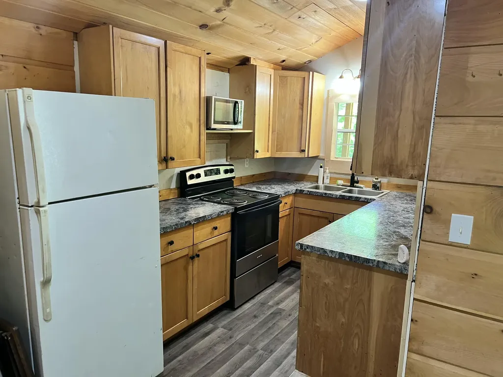 217 Ralph Troxell Road Monticello KY 42633