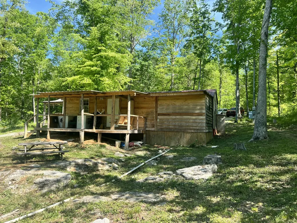 217 Ralph Troxell Road Monticello KY 42633