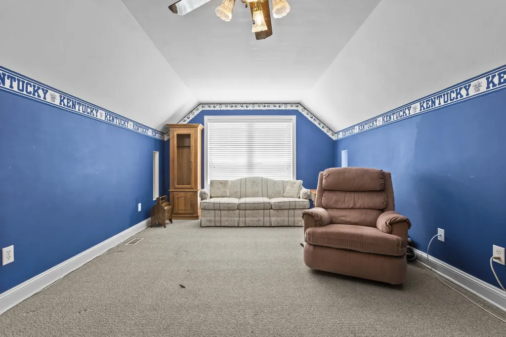 4872 Maysville Road Flemingsburg KY 41041