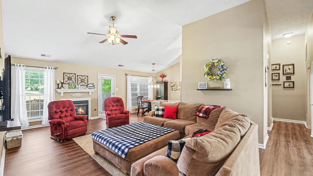 2228 Kenwood Drive Lexington KY 40509