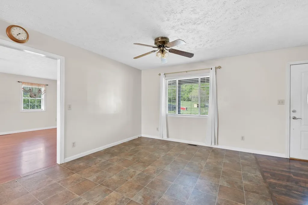 1065 Copper Creek Road Berea KY 40403