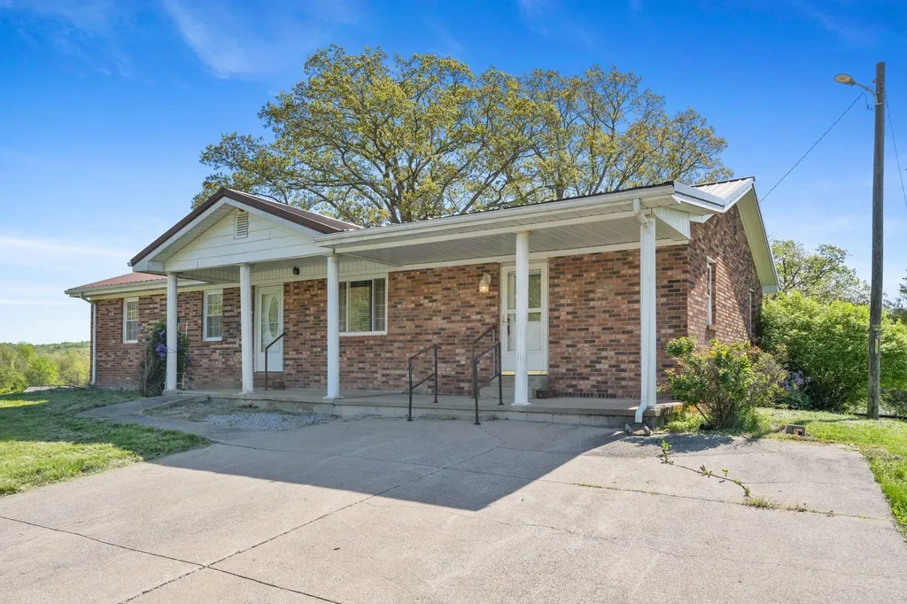 1065 Copper Creek Road Berea KY 40403