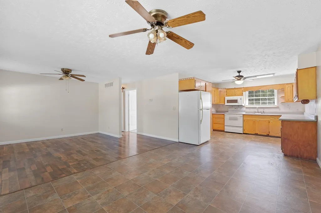 1065 Copper Creek Road Berea KY 40403