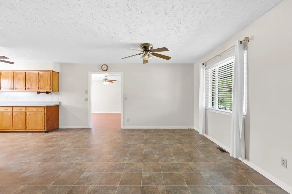 1065 Copper Creek Road Berea KY 40403