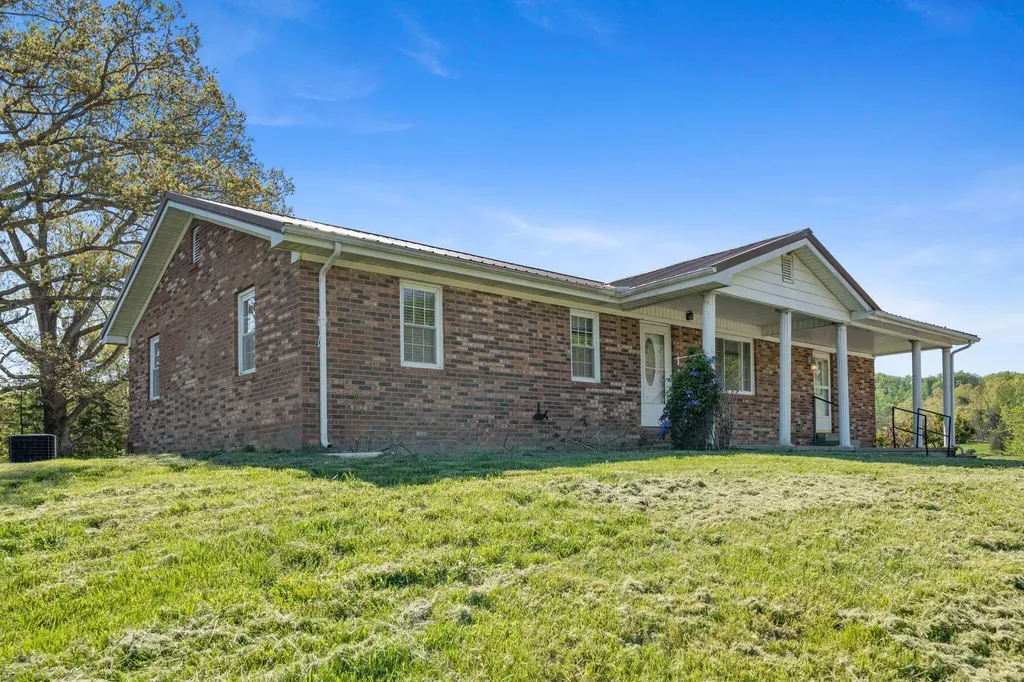 1065 Copper Creek Road Berea KY 40403