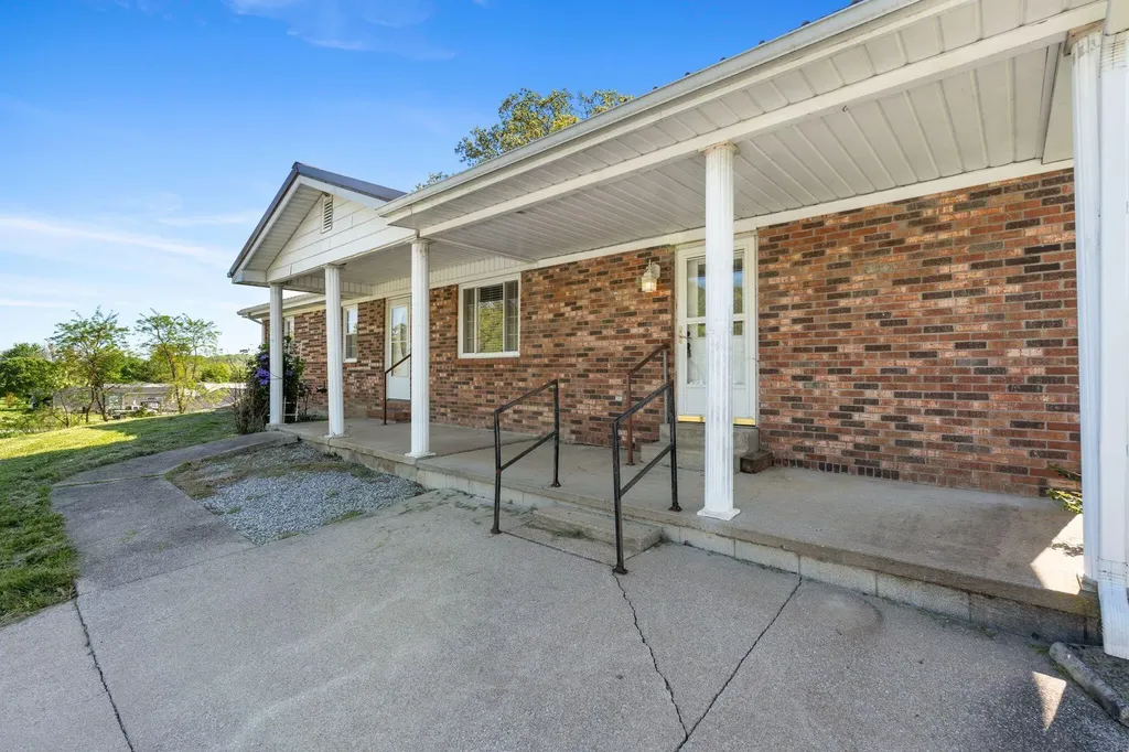 1065 Copper Creek Road Berea KY 40403