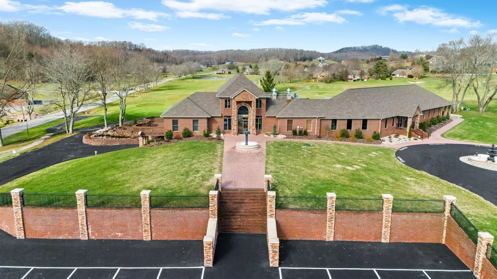 124 Beechwood Drive London KY 40744