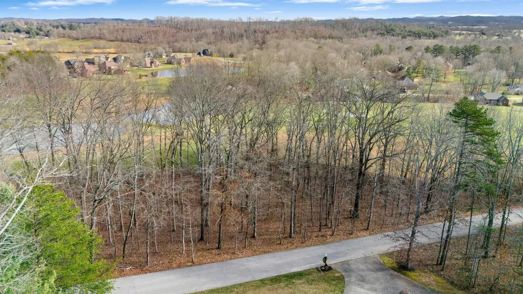 124 Beechwood Drive London KY 40744