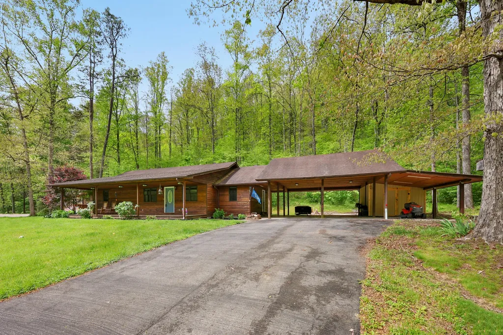 101 Gene White Lane Morehead KY 40351