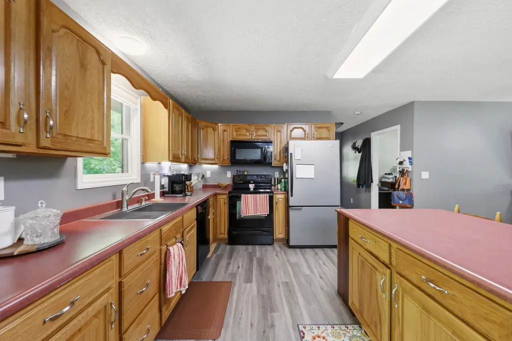 101 Gene White Lane Morehead KY 40351