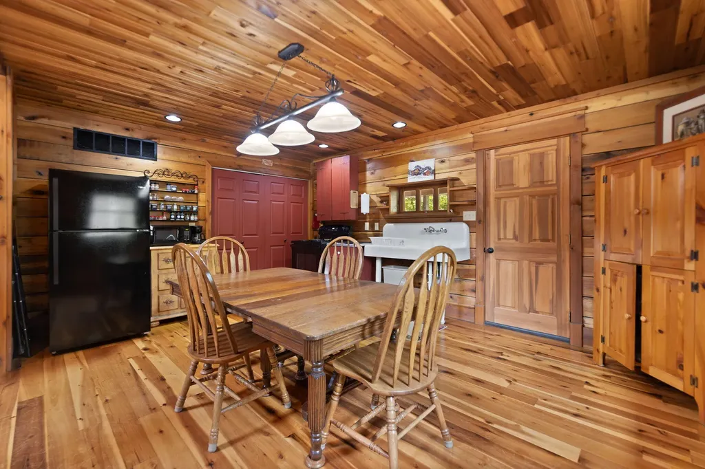 249 Diamond Lane Wallingford KY 41093