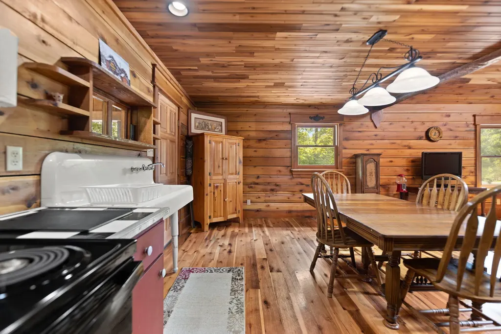 249 Diamond Lane Wallingford KY 41093