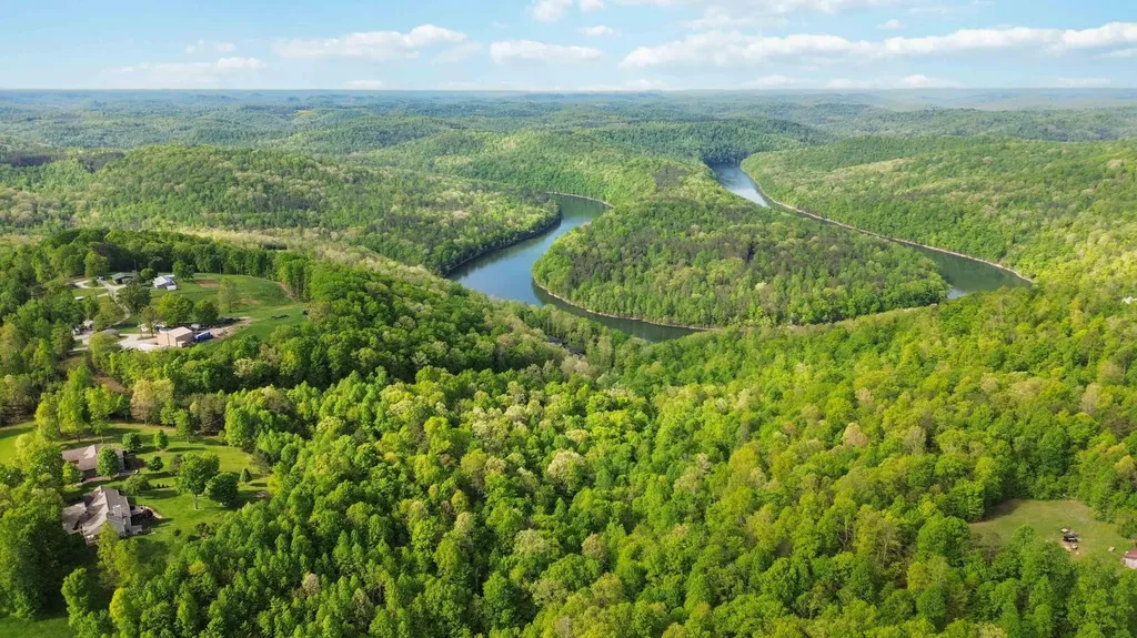 570 Indian Creek Burnside KY 42519