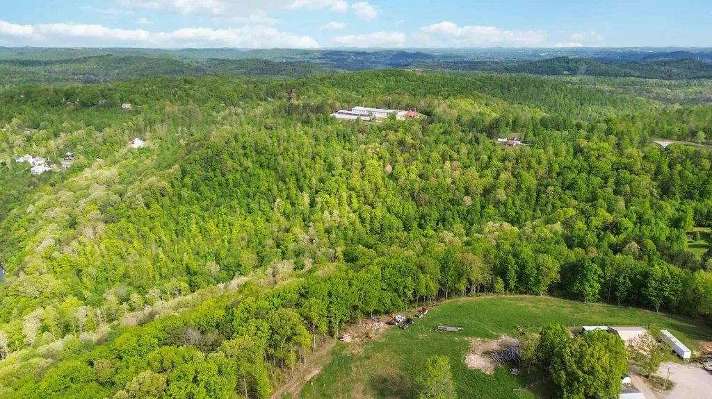 570 Indian Creek Burnside KY 42519