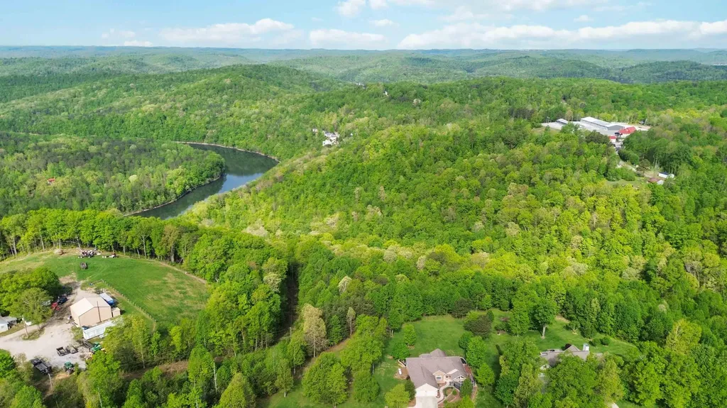 570 Indian Creek Burnside KY 42519