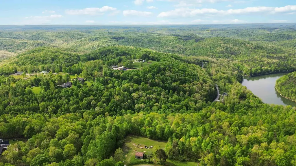 570 Indian Creek Burnside KY 42519