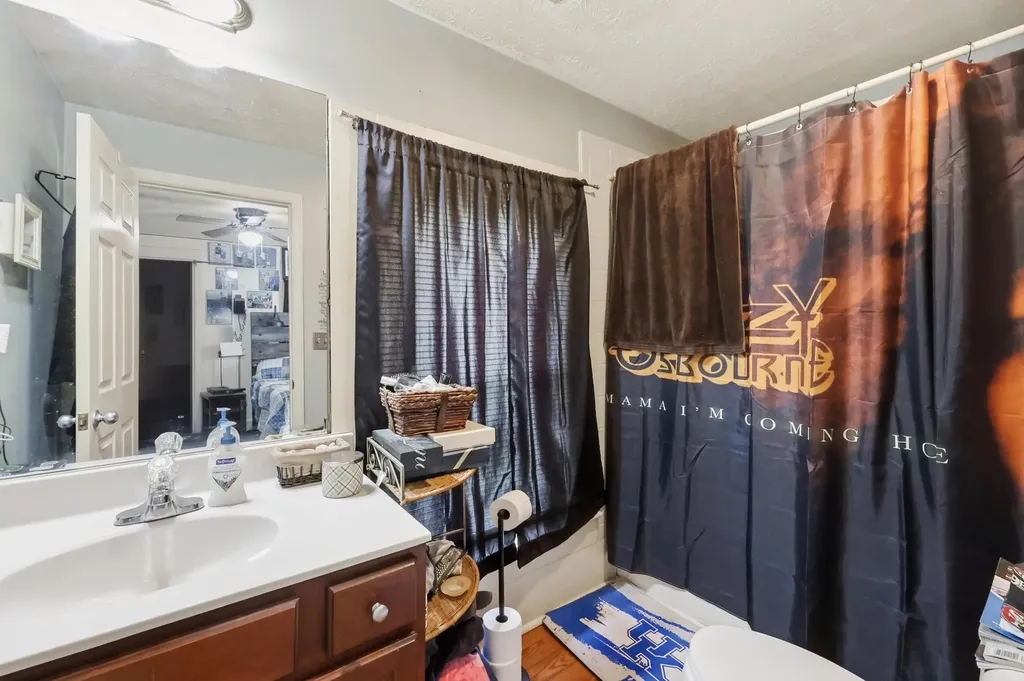 3135 Sewanee Lane Lexington KY 40509