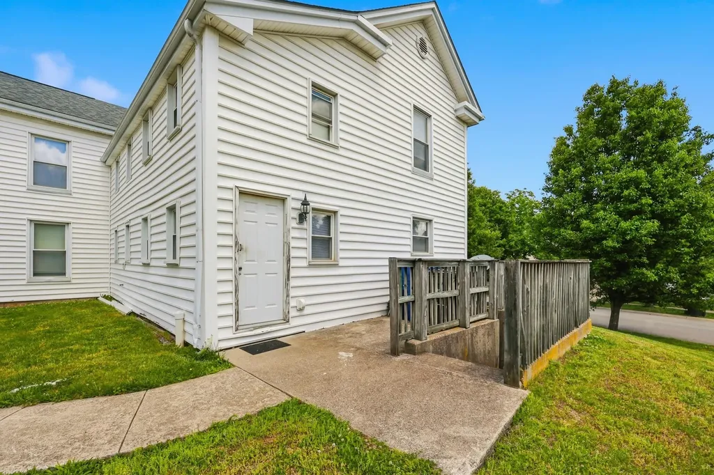 3135 Sewanee Lane Lexington KY 40509