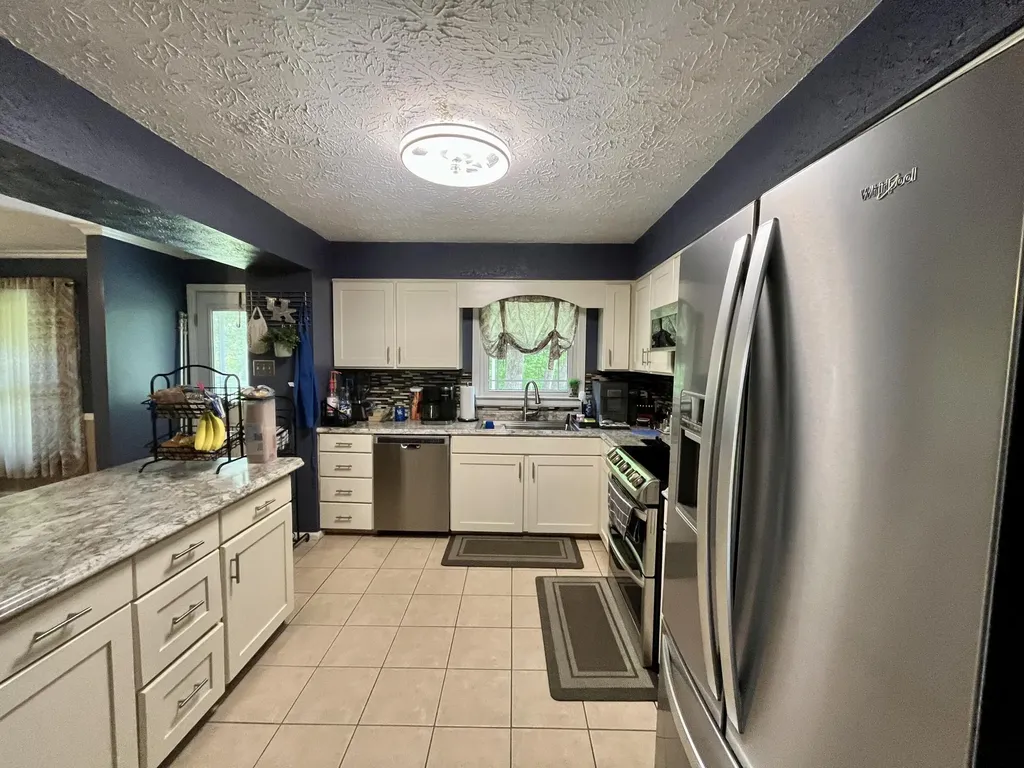 140 Tuit Acres Drive Corbin KY 40701
