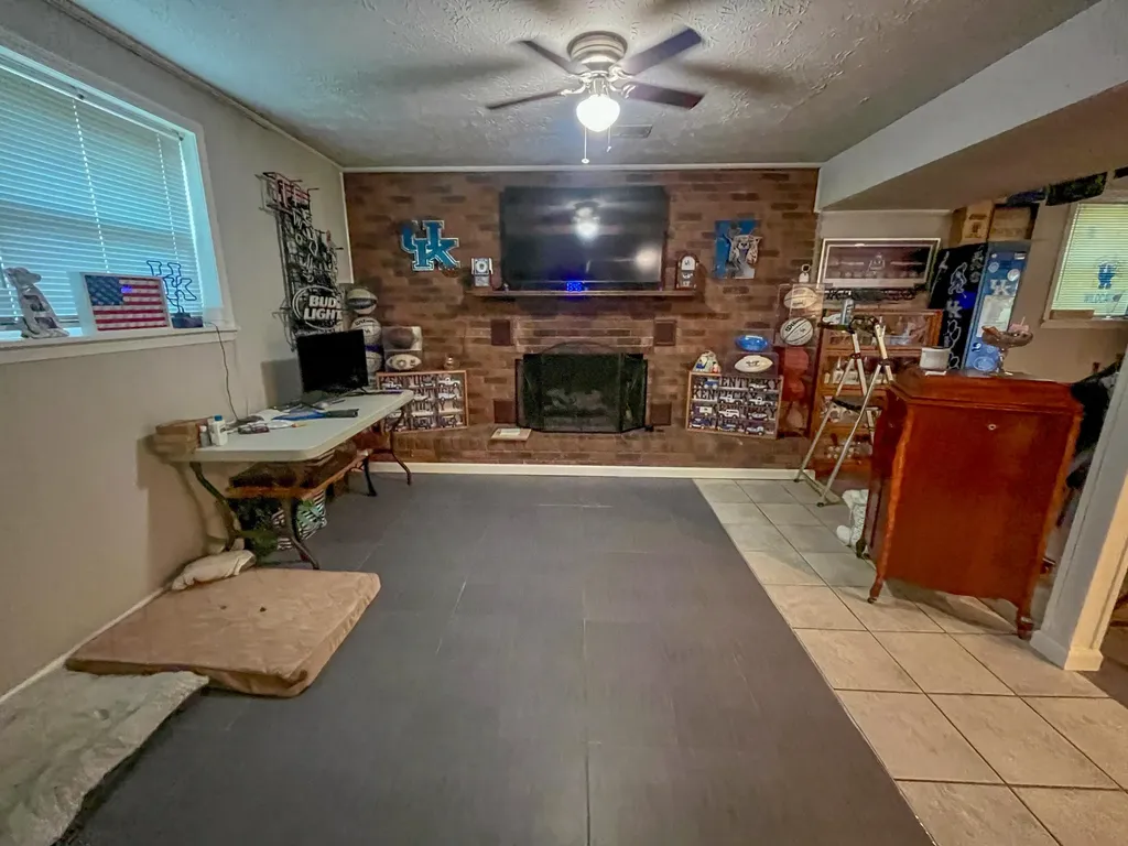 140 Tuit Acres Drive Corbin KY 40701