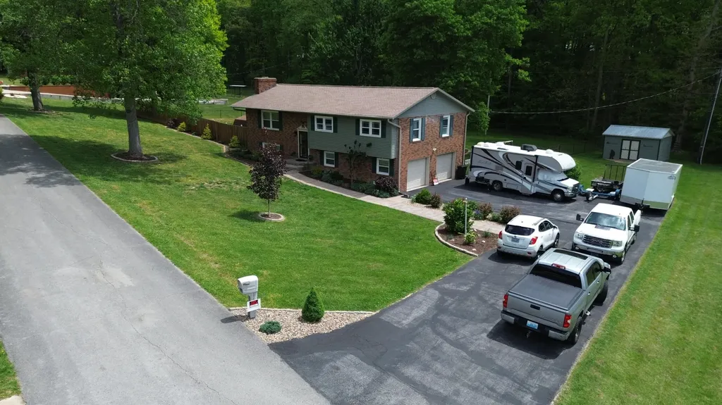 140 Tuit Acres Drive Corbin KY 40701