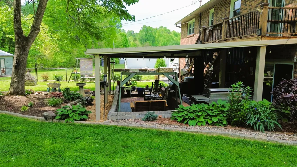 140 Tuit Acres Drive Corbin KY 40701