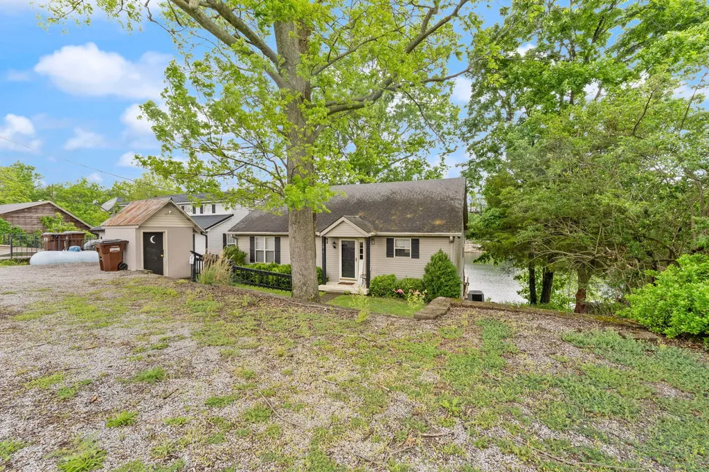 1076 Carry Nation Road Lancaster KY 40444