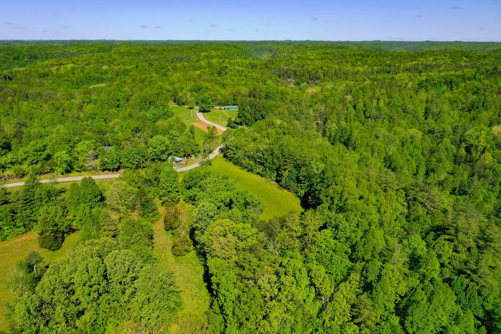 7777 State Highway 2016 Beattyville KY 41311