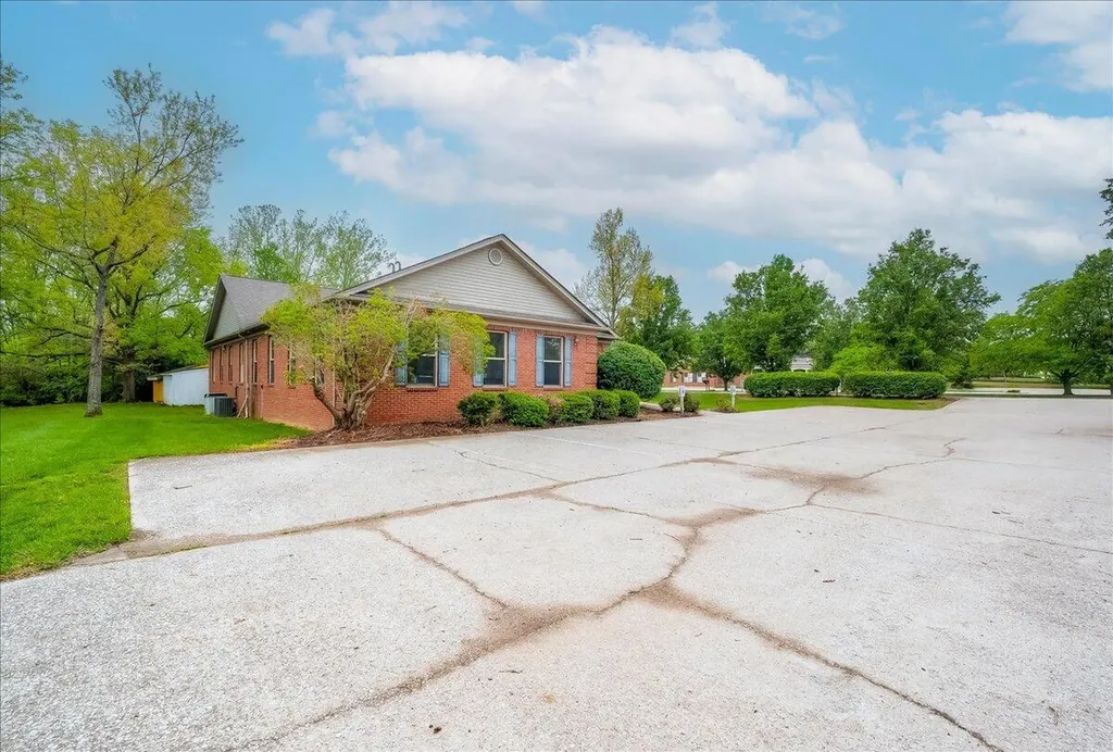 91 C Michael Davenport Boulevard Frankfort KY 40601