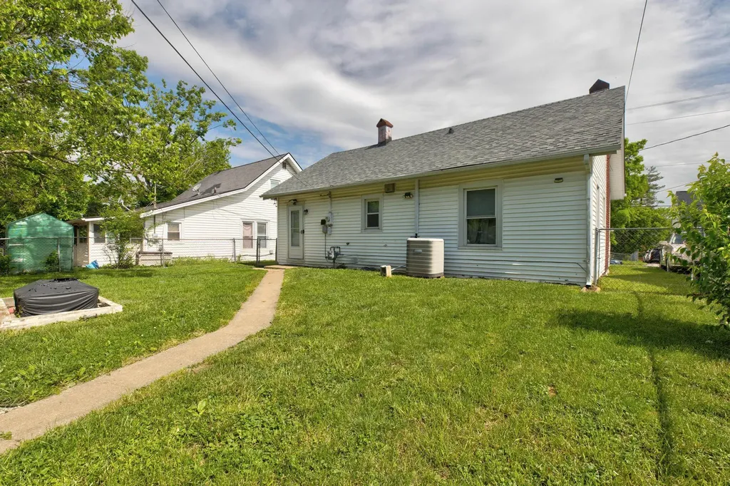 22 Magnolia Street Winchester KY 40391