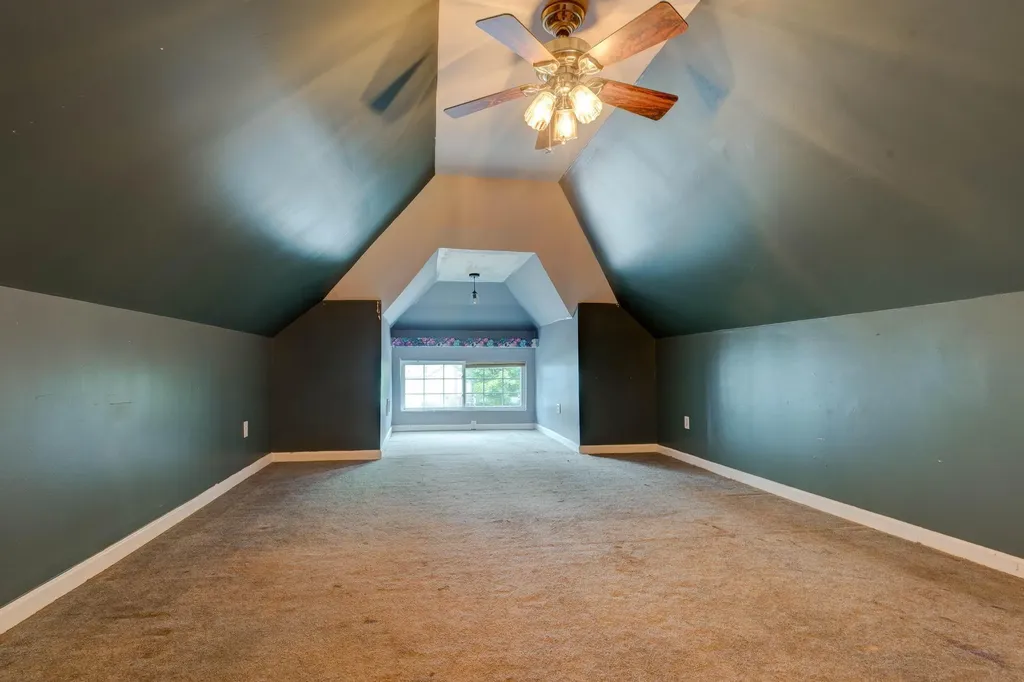 1920 Brent Street Paris KY 40361