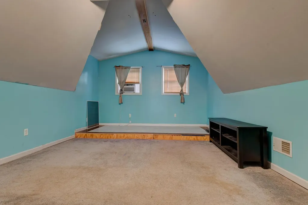 1920 Brent Street Paris KY 40361