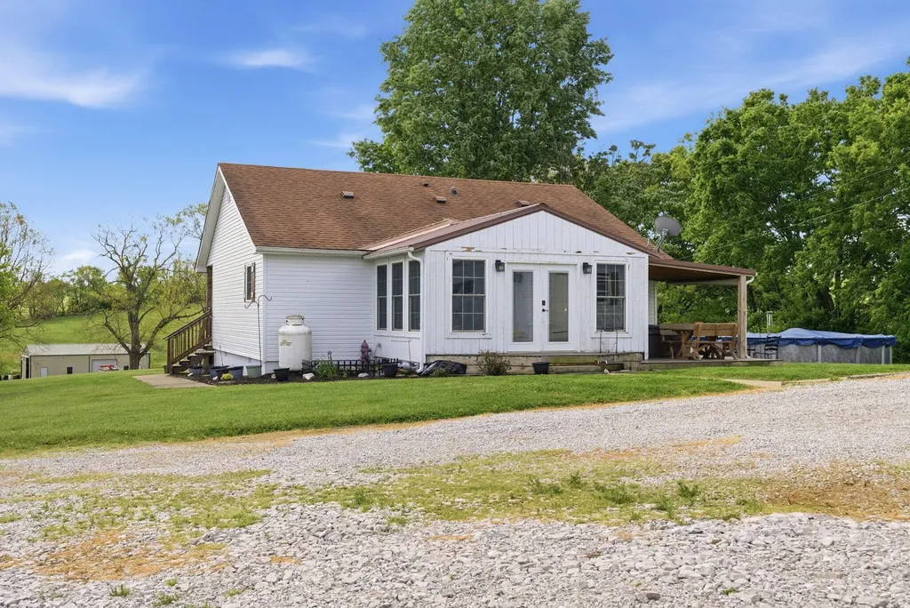 3874 Grays Run Pike Cynthiana KY 41031