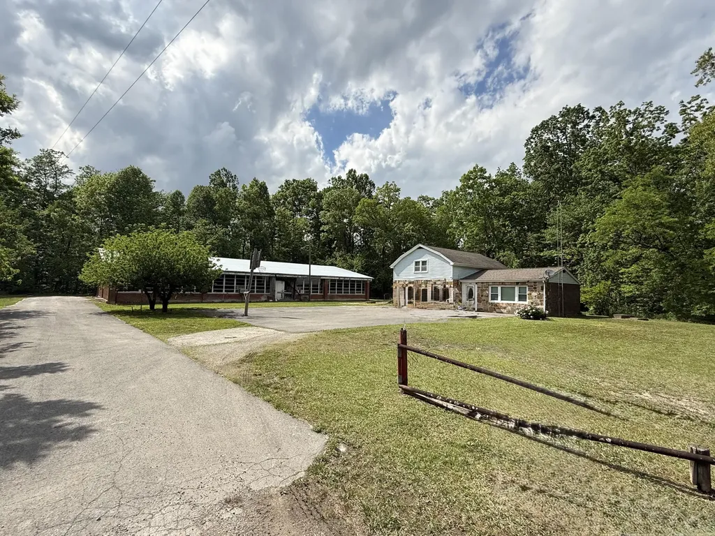 100 Nolan Lane Somerset KY 42501