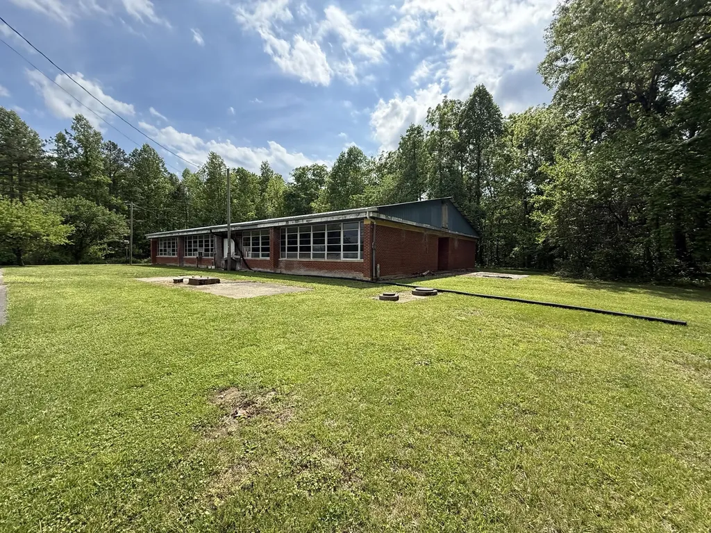100 Nolan Lane Somerset KY 42501