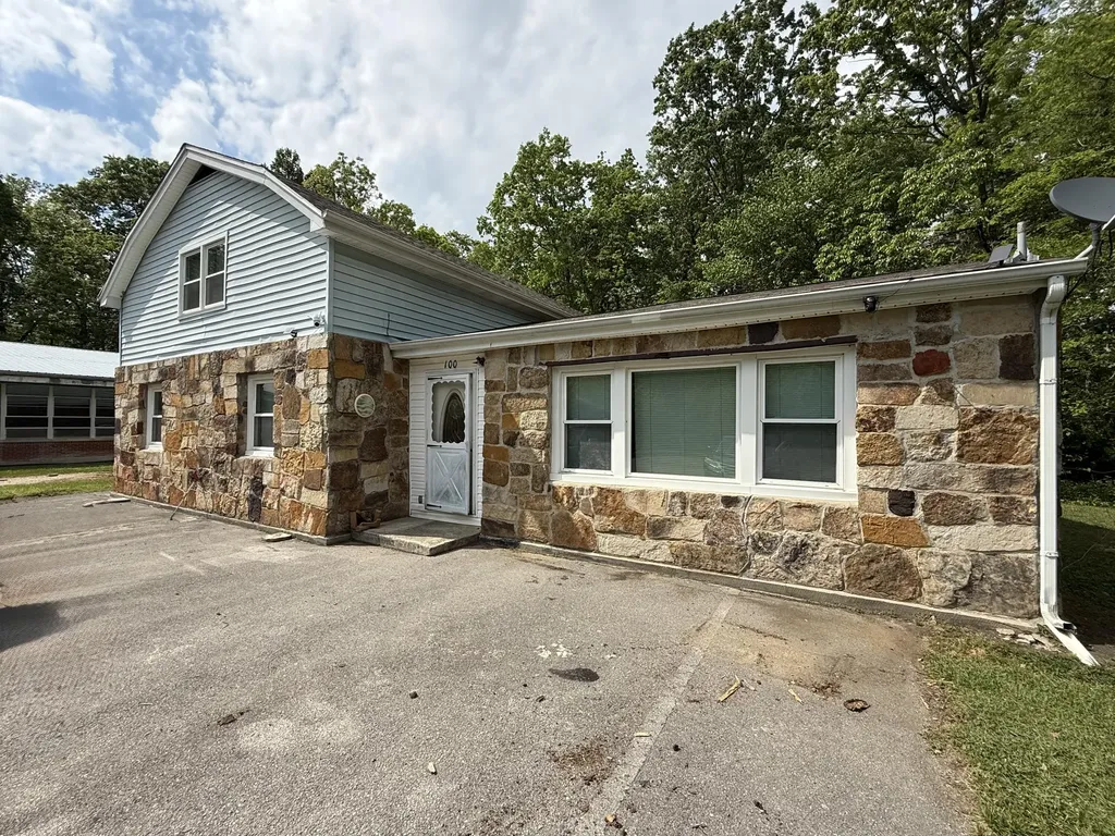 100 Nolan Lane Somerset KY 42501