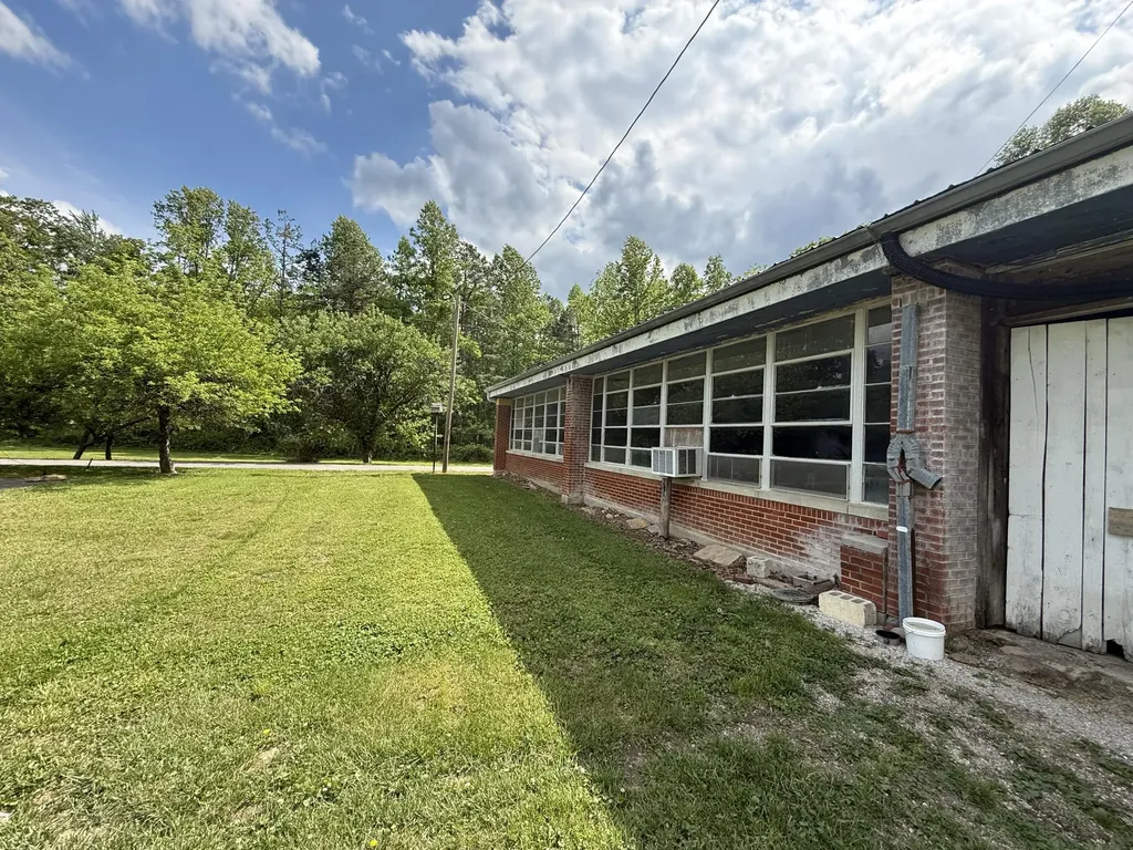 100 Nolan Lane Somerset KY 42501