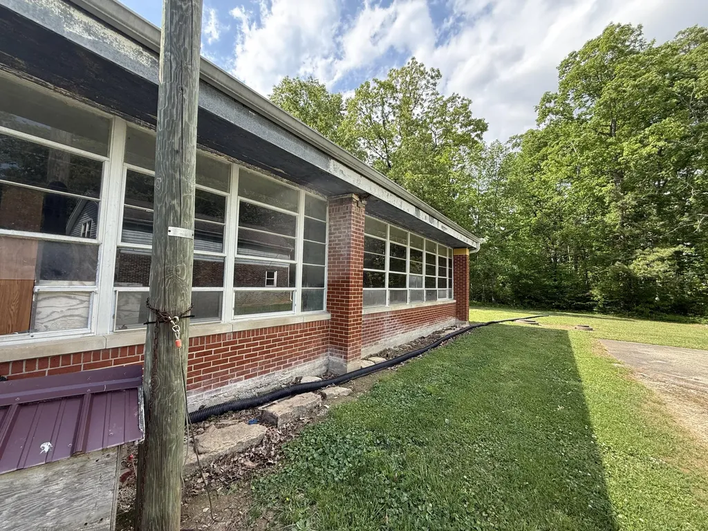 100 Nolan Lane Somerset KY 42501