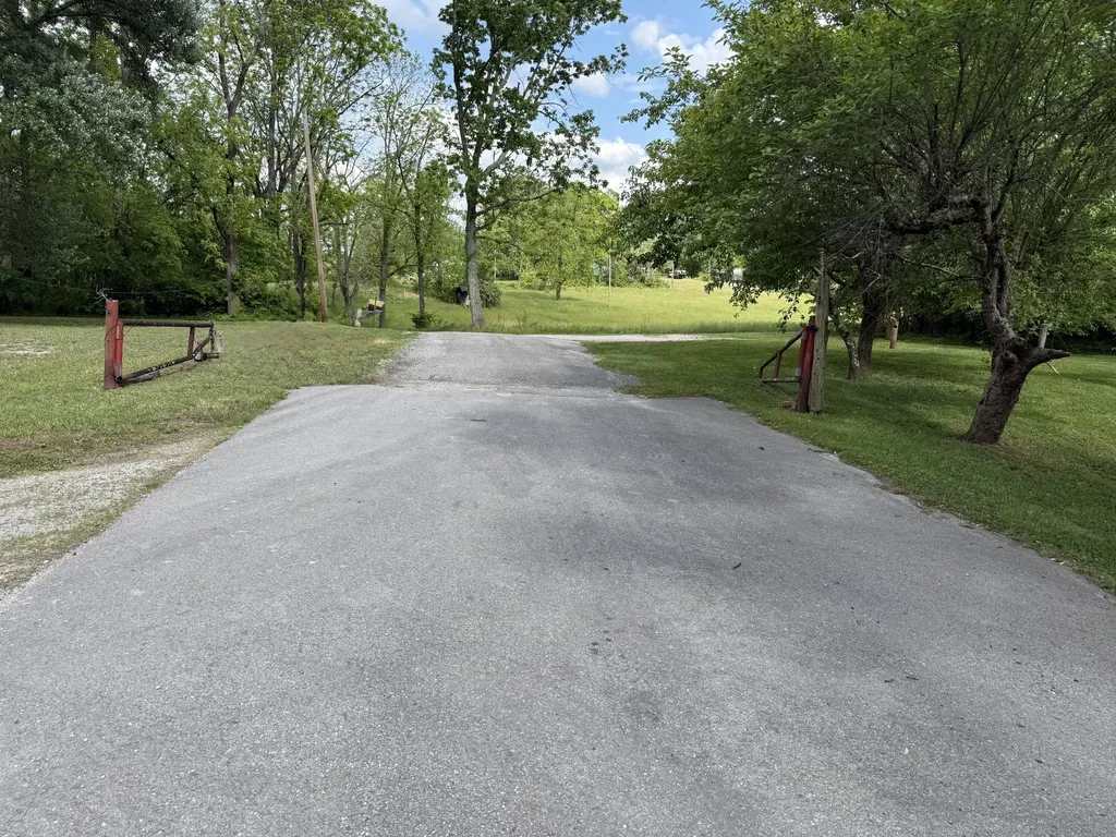 100 Nolan Lane Somerset KY 42501