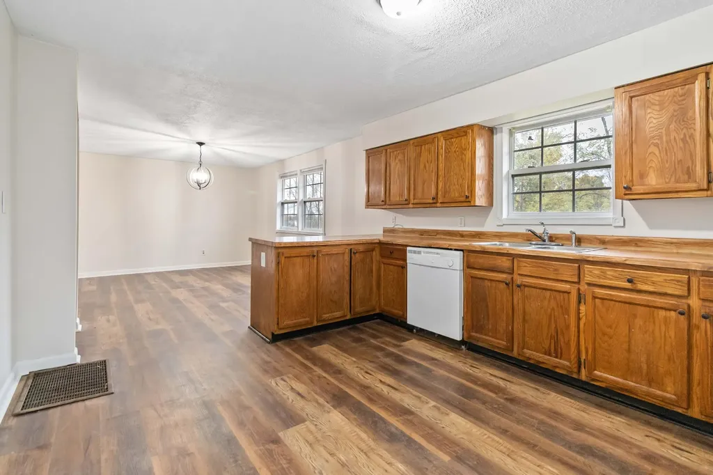 96 Kinne Street Stearns KY 42647