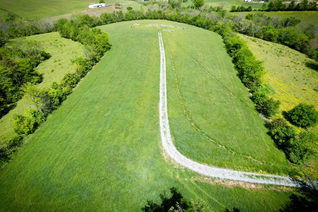 275 Teal Moon Trace Flemingsburg KY 41041