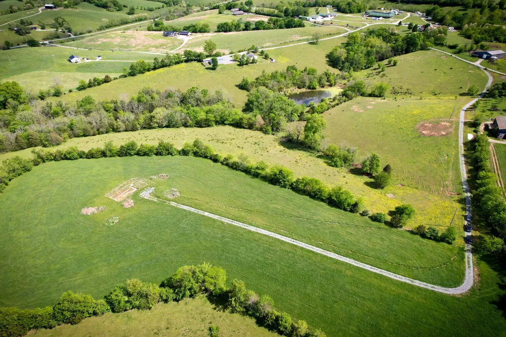 275 Teal Moon Trace Flemingsburg KY 41041