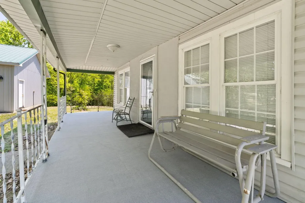 221 Earl Ross Road Stearns KY 42647