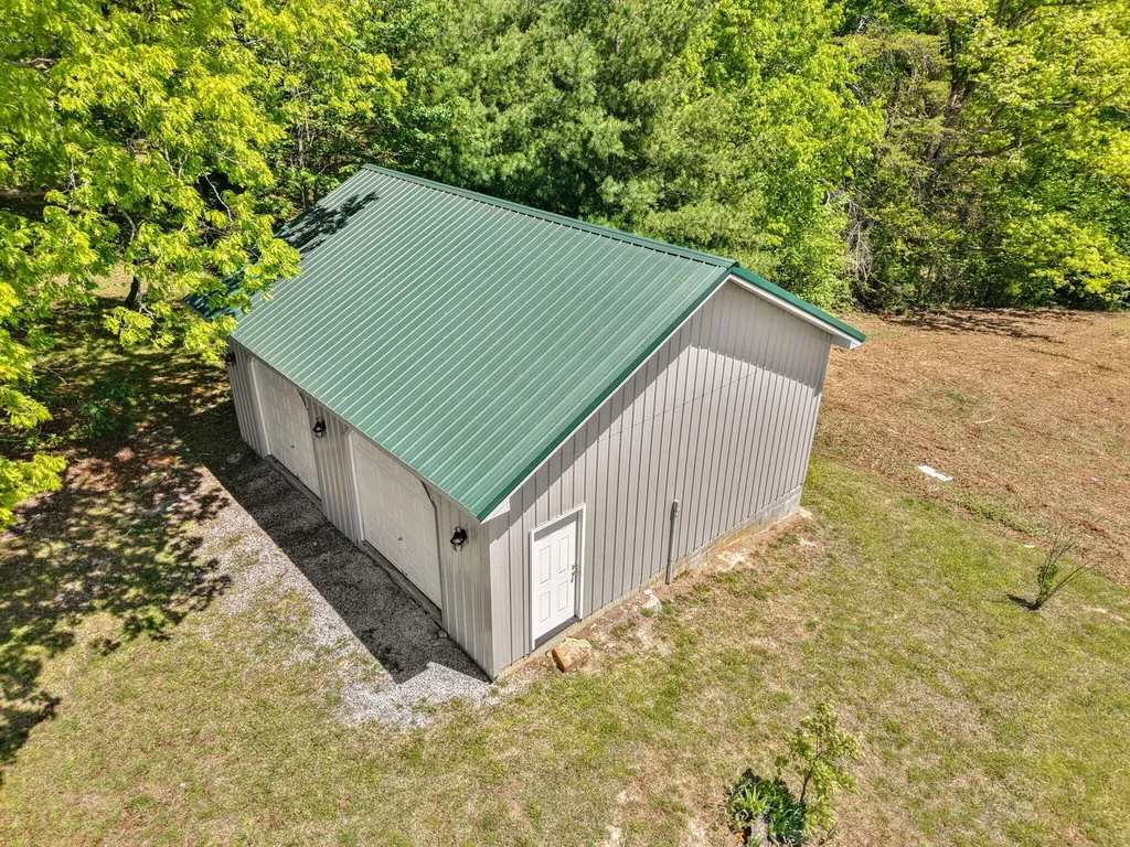 221 Earl Ross Road Stearns KY 42647