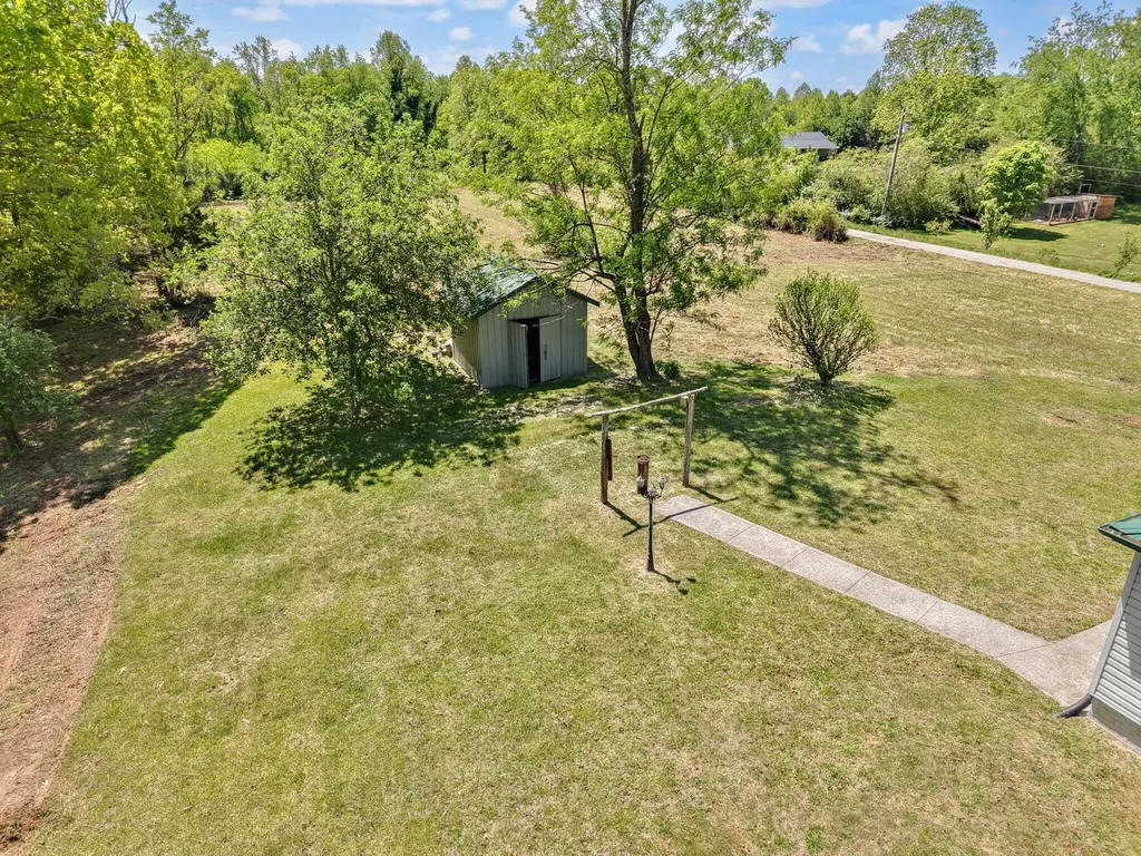 221 Earl Ross Road Stearns KY 42647