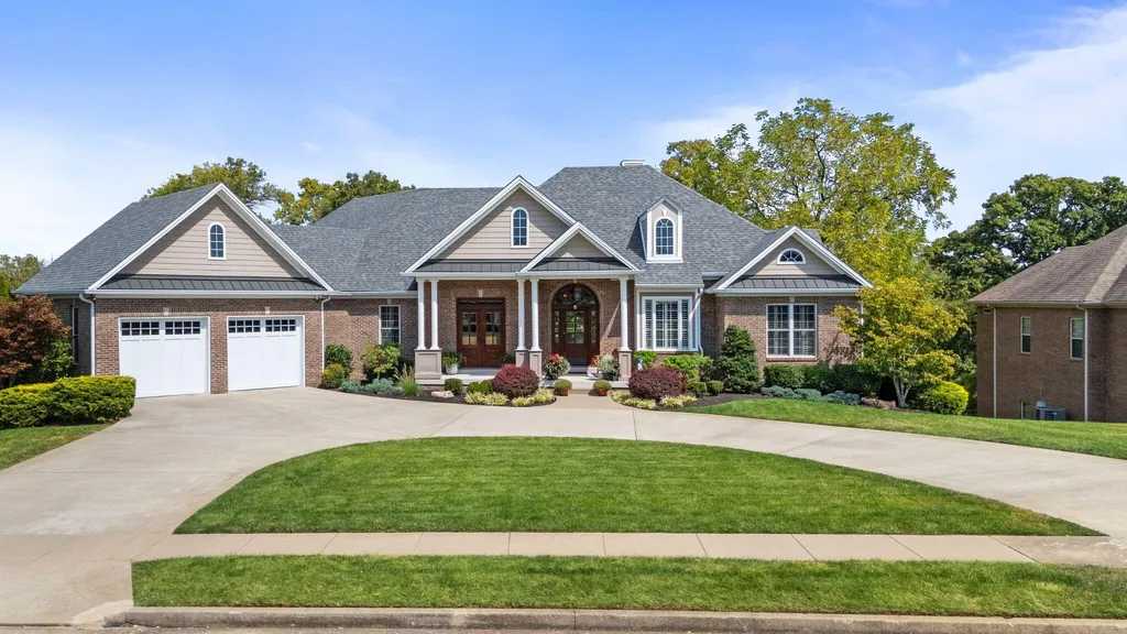 613 Old Coach Road Nicholasville KY 40356