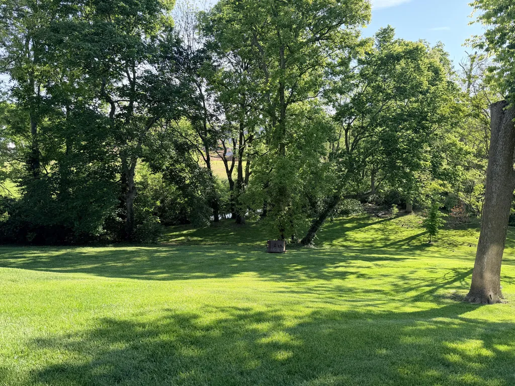613 Old Coach Road Nicholasville KY 40356